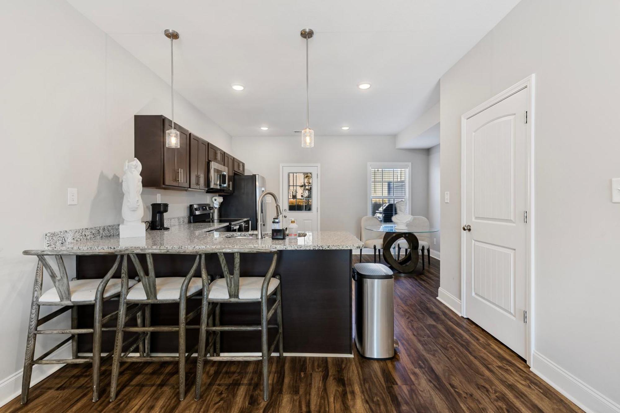 Art House Apartment คลาร์กส์วิลล์ ภายนอก รูปภาพ